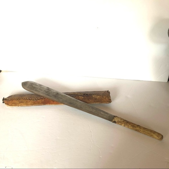 MAASAI Seme Sword in Leather Sheath - Picture 9 of 10